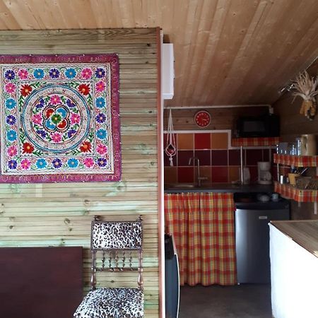 Le Cruzoul Bed & Breakfast Saint-Daunes Luaran gambar